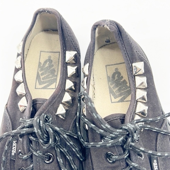 Vans Lace Up Studded Black Sneakers size 5 - Picture 5 of 10